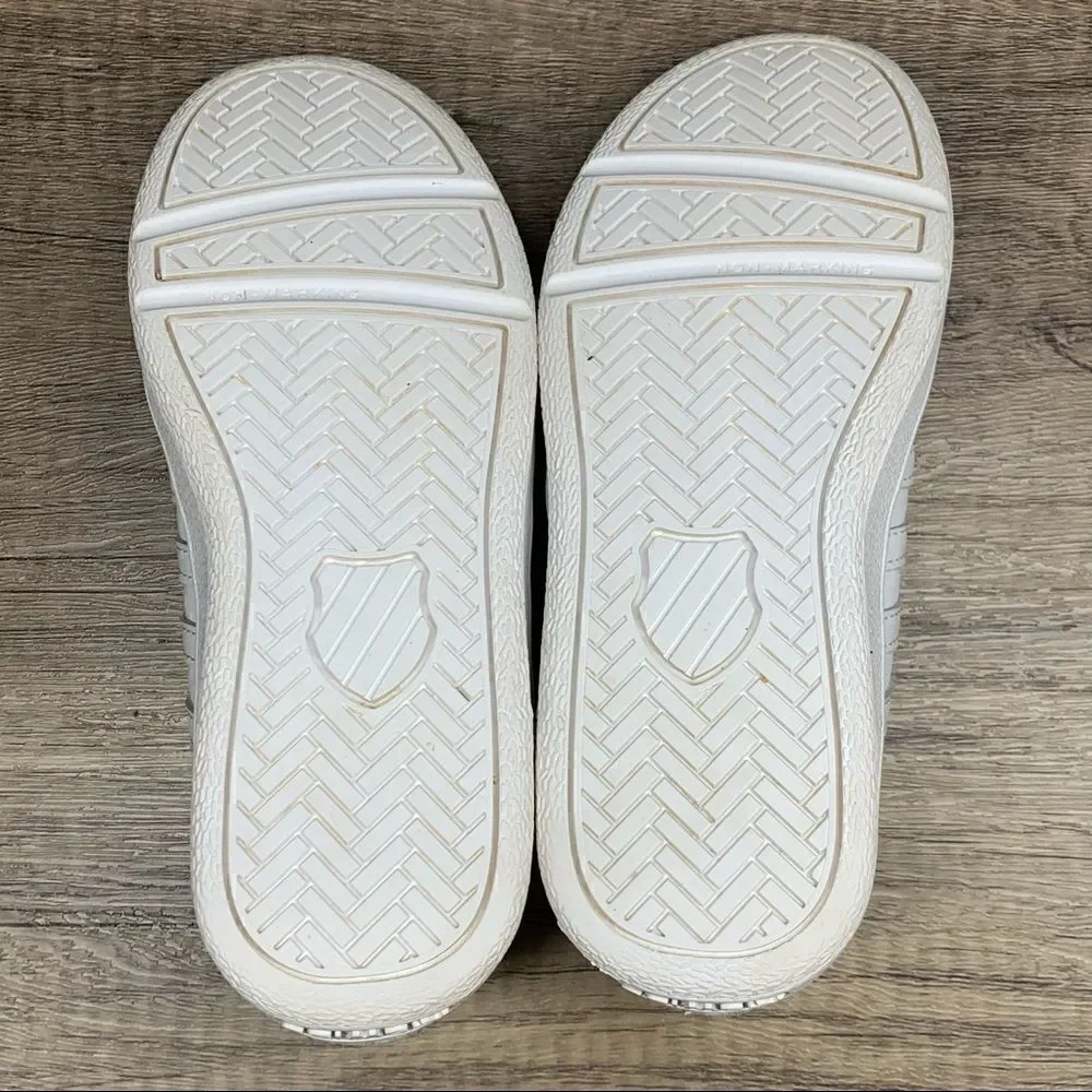 K-Swiss unisex~ kids sneakers~White~Size 13.5‎